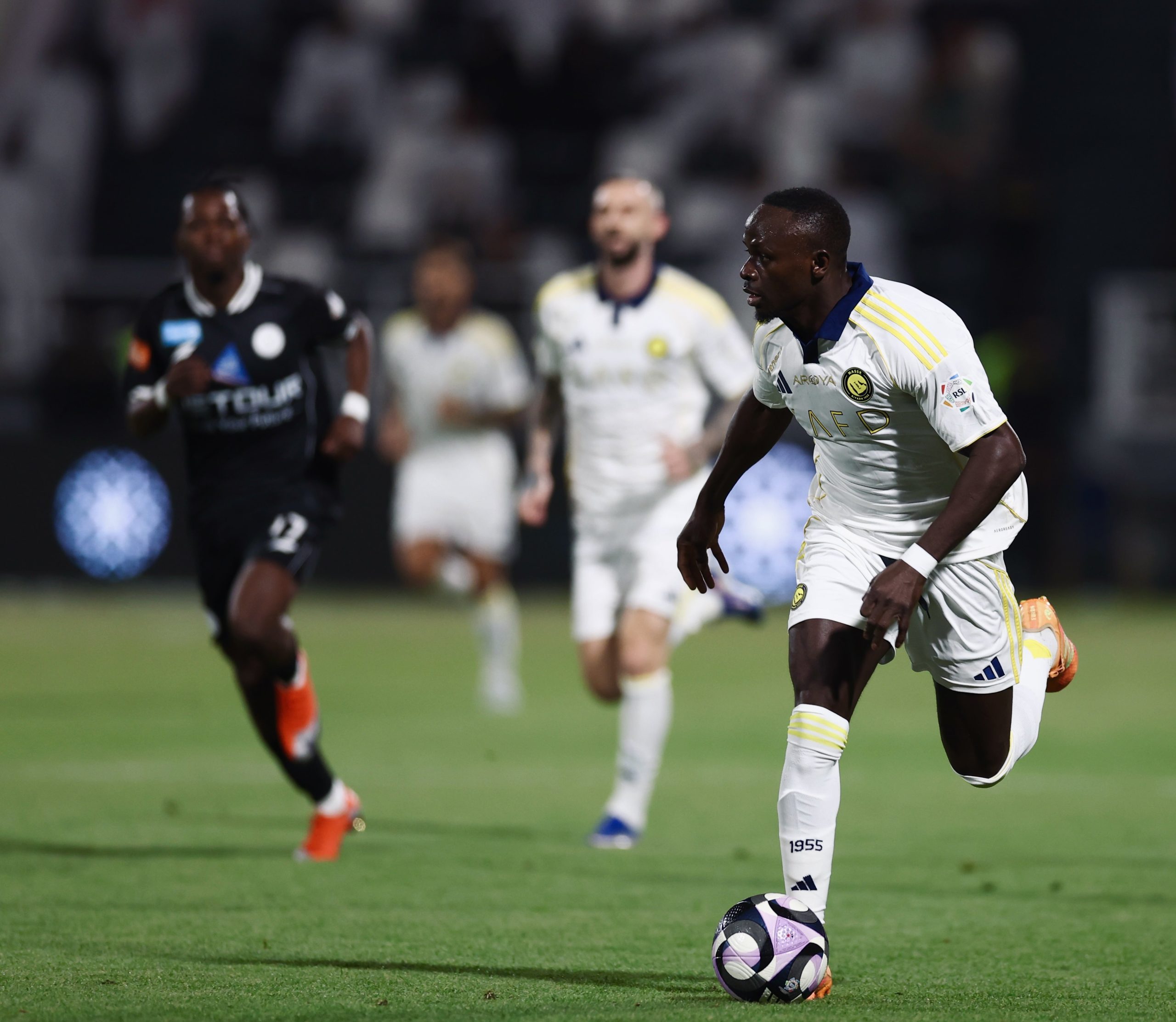 Al-Nassr maintain Saudi Pro League lead thanks to Mané-Ronaldo connection